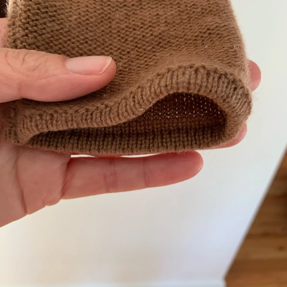 Aritzia cardigan - Picture 5 of 10